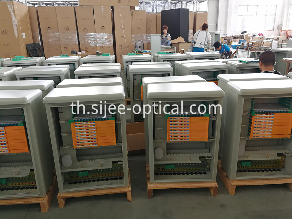 เคเบิ้ลใยแก้วนำแสงเชื่อมต่อกลางแจ้ง Outdoor Fiber Optic Cross Connecting Cable Cabinet